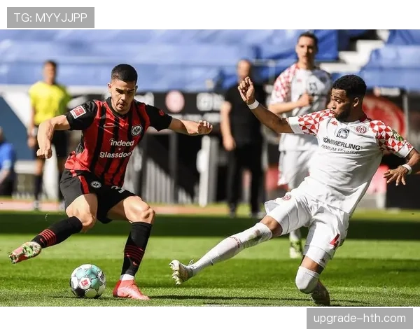 美因茨边路进攻发威 助力球队取得关键胜利